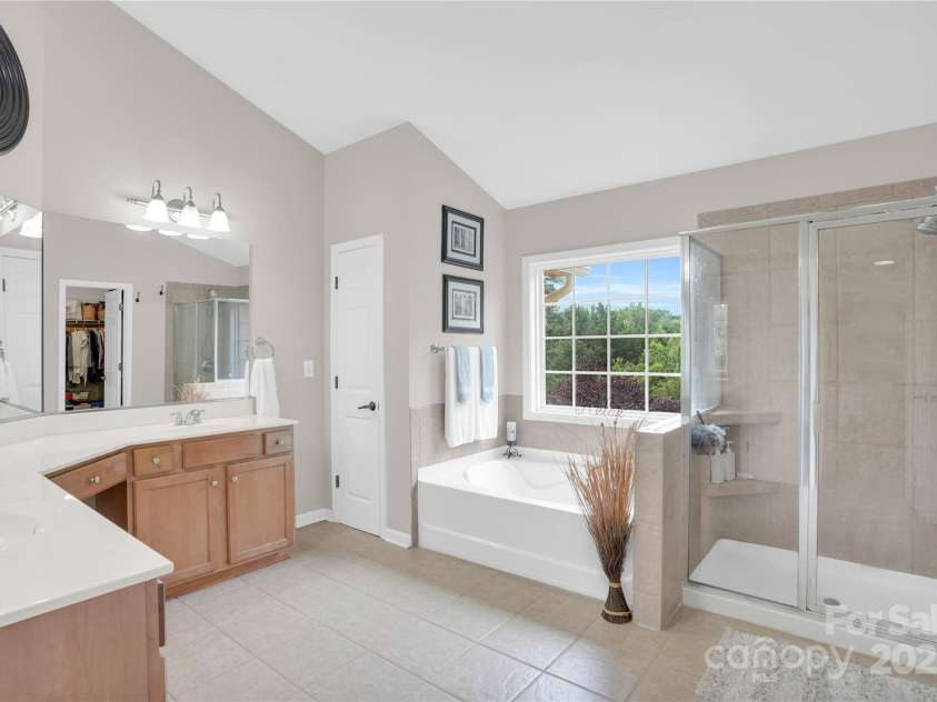 5706 Carter Woods Court, Waxhaw, NC 28173.  MLS# CAR4278861, YatesRealty ID 26634. 