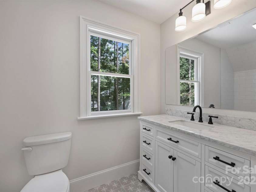271 Beaten Path Road, Mooresville, NC 28117.  MLS# CAR4282671, YatesRealty ID 26637. En-Suite Bathroom Bedroom #4