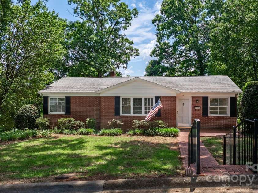 43 Forest Avenue, Granite Falls, NC 28630.  MLS# CAR4280774, YatesRealty ID 26638. 