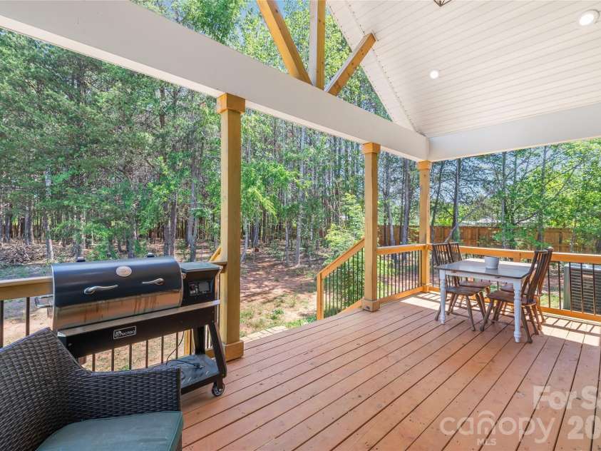 116 Damon Drive, Shelby, NC 28150.  MLS# CAR4375356, YatesRealty ID 26639. Back covered deck