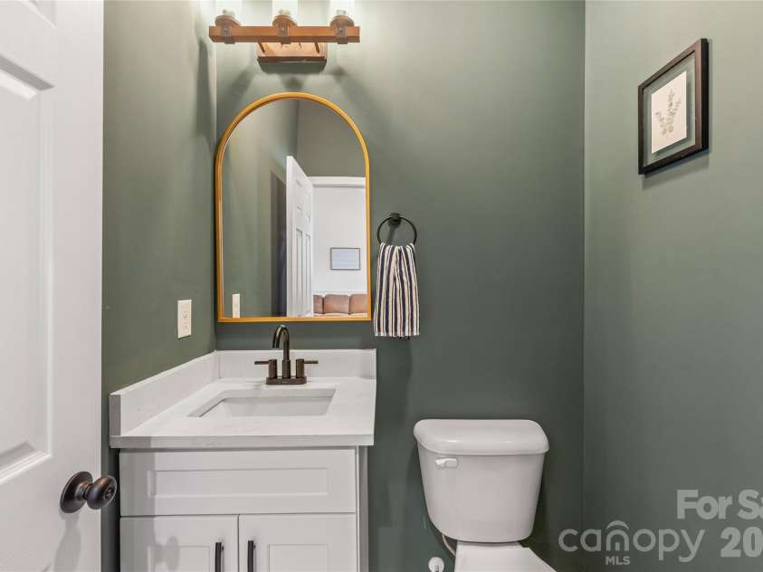 116 Damon Drive, Shelby, NC 28150.  MLS# CAR4375356, YatesRealty ID 26639. Powder Room