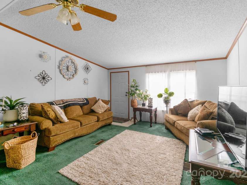 1827 Brown Road, Richburg, SC 29729.  MLS# CAR4282873, YatesRealty ID 26640. 