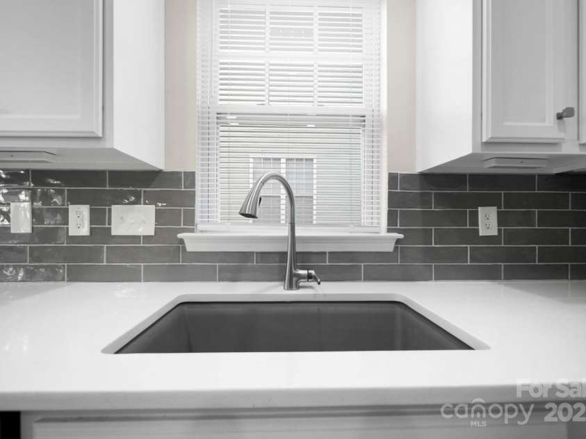 136 Morehouse Avenue, Mooresville, NC 28117.  MLS# CAR4322819, YatesRealty ID 26641. 