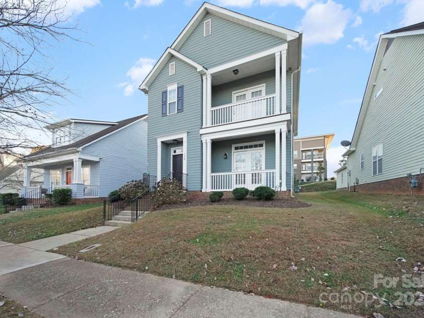 136 Morehouse Avenue, Mooresville, NC 28117.  MLS# CAR4322819, YatesRealty ID 26641. 