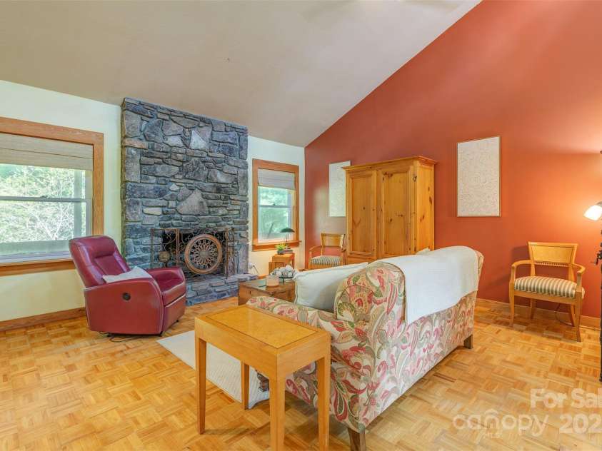 29 Whipporwill Drive, Weaverville, NC 28787.  MLS# CAR4280144, YatesRealty ID 26646. 
