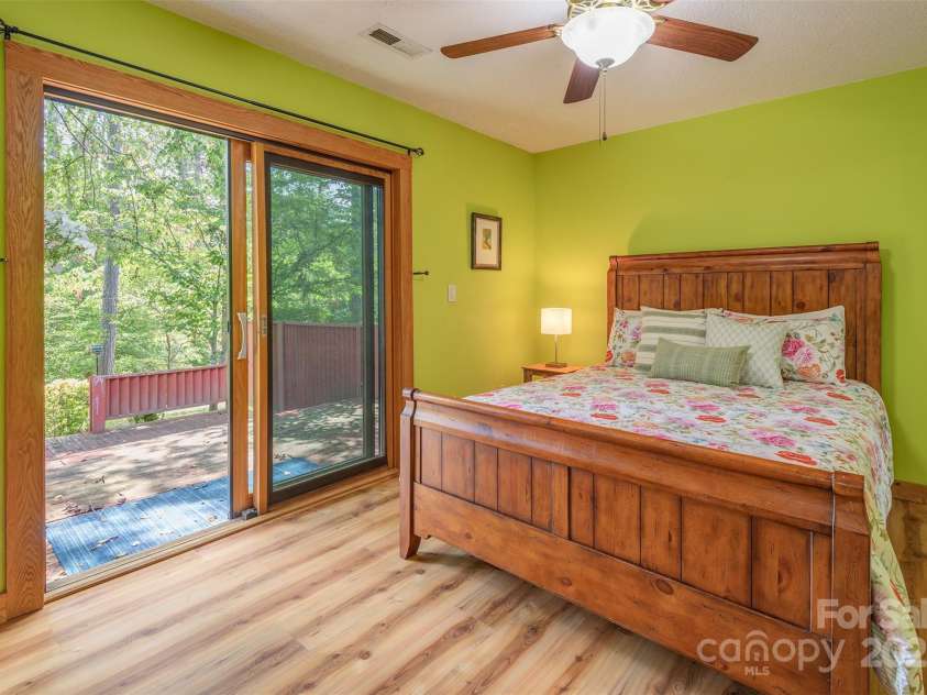 29 Whipporwill Drive, Weaverville, NC 28787.  MLS# CAR4280144, YatesRealty ID 26646. 