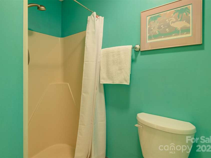29 Whipporwill Drive, Weaverville, NC 28787.  MLS# CAR4280144, YatesRealty ID 26646. 