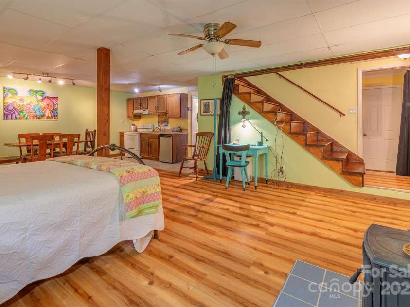 29 Whipporwill Drive, Weaverville, NC 28787.  MLS# CAR4280144, YatesRealty ID 26646. 