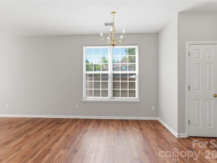 7723 Abigail Glen Drive, Charlotte, NC 28212.  MLS# CAR4385011, YatesRealty ID 26646. 