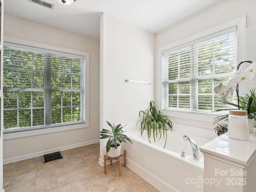 13930 Daltrey Lane, Charlotte, NC 28277.  MLS# CAR4276495, YatesRealty ID 26647. 