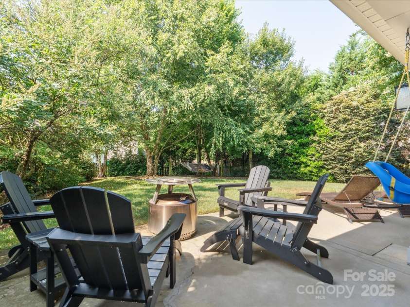 13930 Daltrey Lane, Charlotte, NC 28277.  MLS# CAR4276495, YatesRealty ID 26647. 