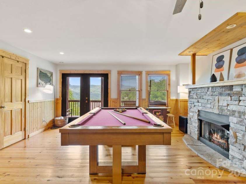 81 Scenic Wolf Drive, Mars Hill, NC 28754.  MLS# CAR4266287, YatesRealty ID 26649. Rec Room Lower Level