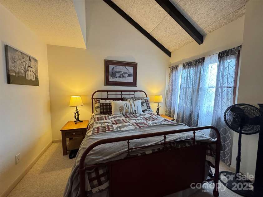 229 Birchwood Lane, Beech Mountain, NC 28604.  MLS# CAR4234563, YatesRealty ID 2665. 