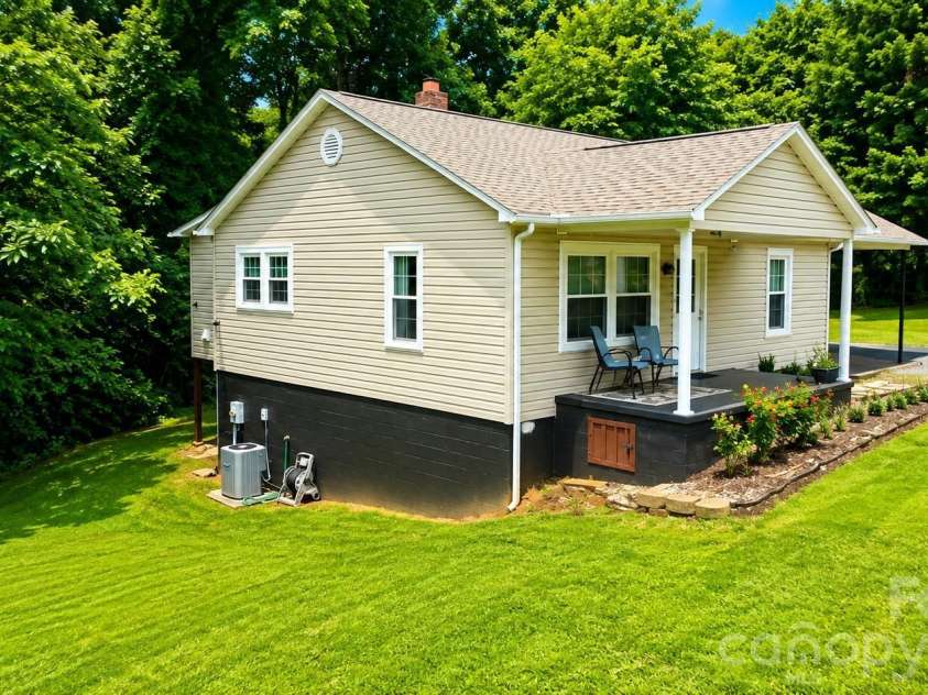 4243 Ralph Patton Road, Morganton, NC 28655.  MLS# CAR4387862, YatesRealty ID 26650. 