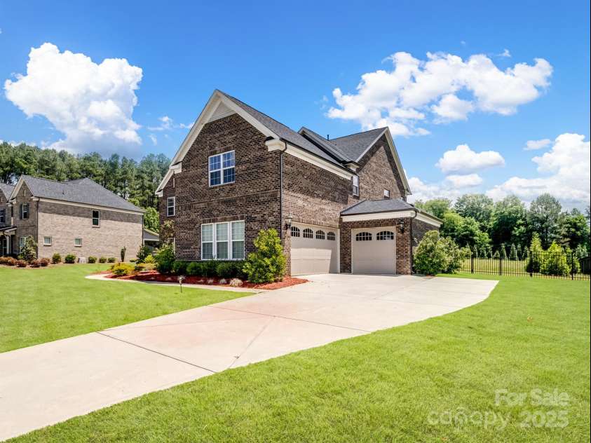 709 Cavesson Way, Monroe, NC 28110.  MLS# CAR4255174, YatesRealty ID 26650. 
