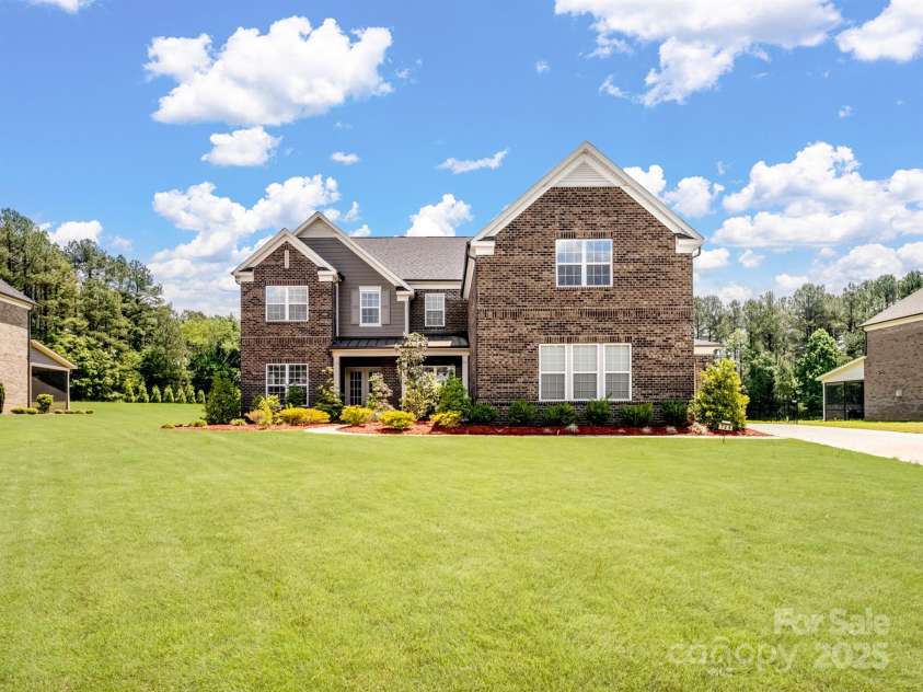 709 Cavesson Way, Monroe, NC 28110.  MLS# CAR4255174, YatesRealty ID 26650. 