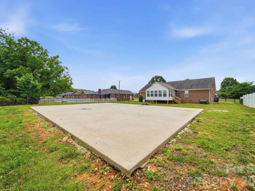 348 Palmer Circle, Rockwell, NC 28138.  MLS# CAR4386214, YatesRealty ID 26652. 