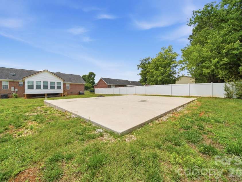 348 Palmer Circle, Rockwell, NC 28138.  MLS# CAR4386214, YatesRealty ID 26652. 