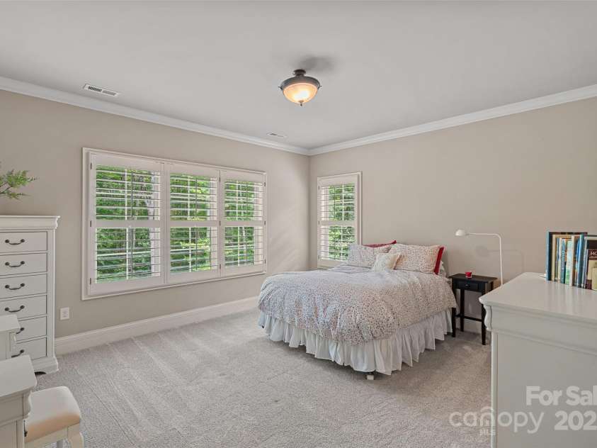 117 Walking Horse Trail, Davidson, NC 28036.  MLS# CAR4264106, YatesRealty ID 26653. 