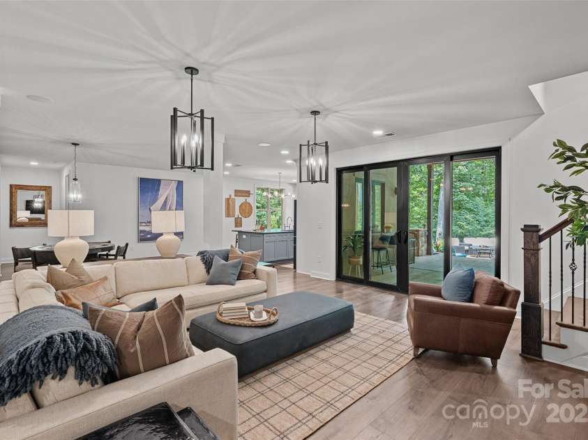 117 Walking Horse Trail, Davidson, NC 28036.  MLS# CAR4264106, YatesRealty ID 26653. 