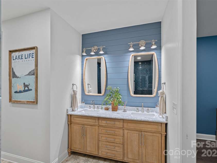 117 Walking Horse Trail, Davidson, NC 28036.  MLS# CAR4264106, YatesRealty ID 26653. 