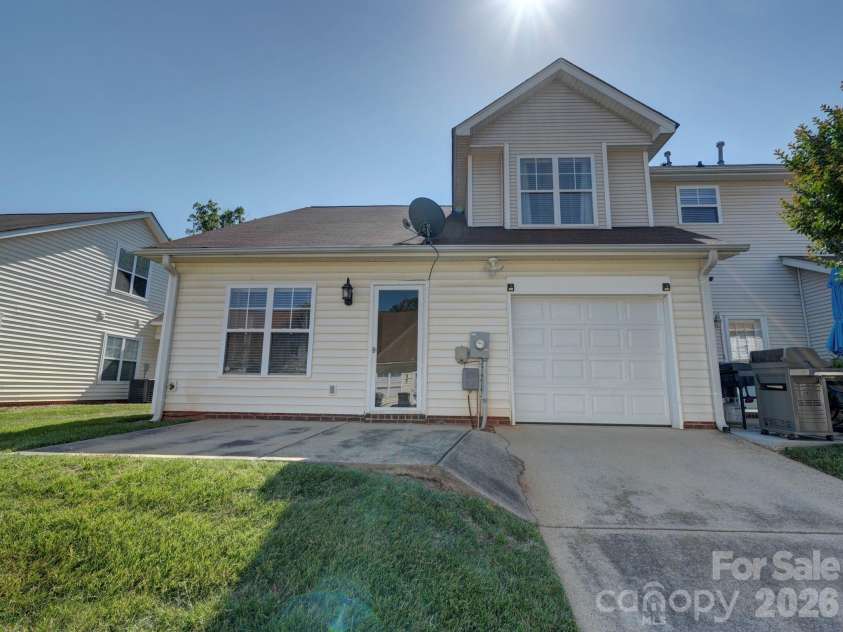 8339 Brickle Lane, Huntersville, NC 28078.  MLS# CAR4384384, YatesRealty ID 26653. 
