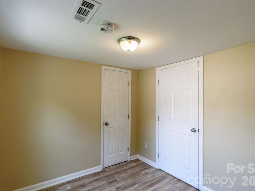 303 Rice Street, Kannapolis, NC 28081.  MLS# CAR4387455, YatesRealty ID 26654. 