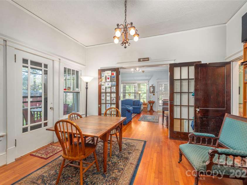 31 Samayoa Place, Asheville, NC 28806.  MLS# CAR4278899, YatesRealty ID 26654. 