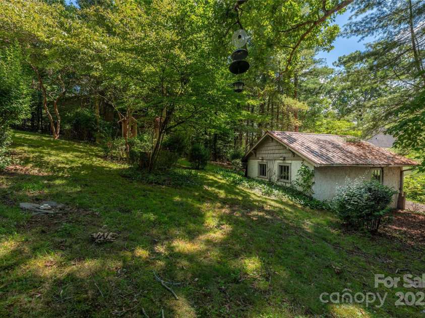 31 Samayoa Place, Asheville, NC 28806.  MLS# CAR4278899, YatesRealty ID 26654. 