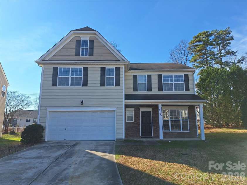 3107 Briar Rose Court, Charlotte, NC 28269.  MLS# CAR4387933, YatesRealty ID 26655. 