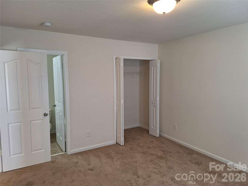 3107 Briar Rose Court, Charlotte, NC 28269.  MLS# CAR4387933, YatesRealty ID 26655. 
