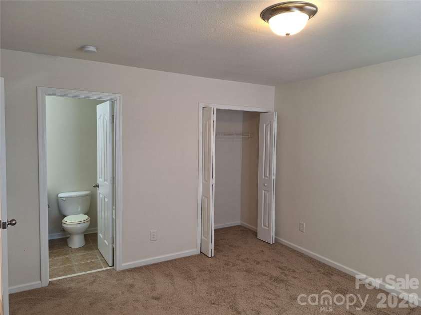 3107 Briar Rose Court, Charlotte, NC 28269.  MLS# CAR4387933, YatesRealty ID 26655. 