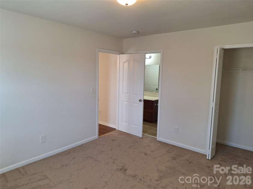 3107 Briar Rose Court, Charlotte, NC 28269.  MLS# CAR4387933, YatesRealty ID 26655. 