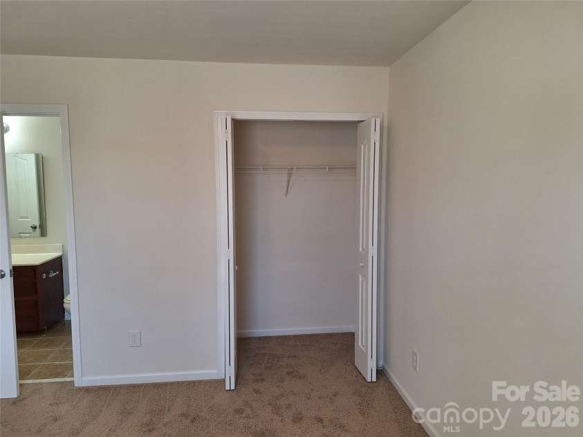 3107 Briar Rose Court, Charlotte, NC 28269.  MLS# CAR4387933, YatesRealty ID 26655. 