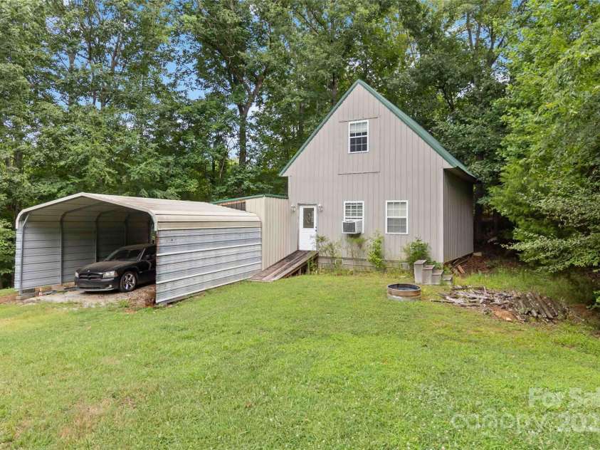 3149 Simmons Street, Kannapolis, NC 28083.  MLS# CAR4279043, YatesRealty ID 26655. 