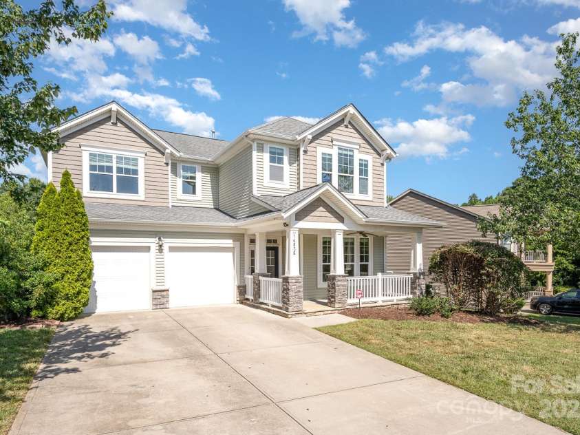 14836 Brotherly Lane, Charlotte, NC 28278.  MLS# CAR4280118, YatesRealty ID 26656. 