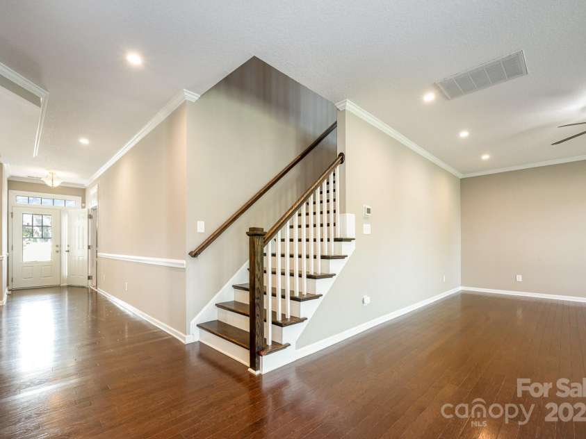 14836 Brotherly Lane, Charlotte, NC 28278.  MLS# CAR4280118, YatesRealty ID 26656. 