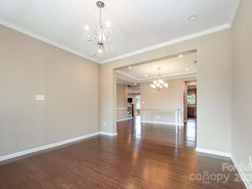14836 Brotherly Lane, Charlotte, NC 28278.  MLS# CAR4280118, YatesRealty ID 26656. 