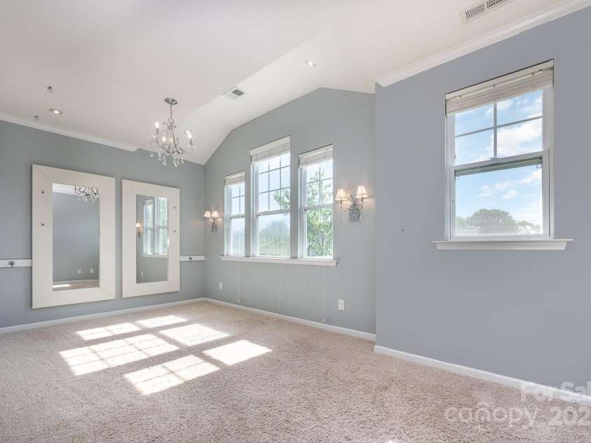 14836 Brotherly Lane, Charlotte, NC 28278.  MLS# CAR4280118, YatesRealty ID 26656. 