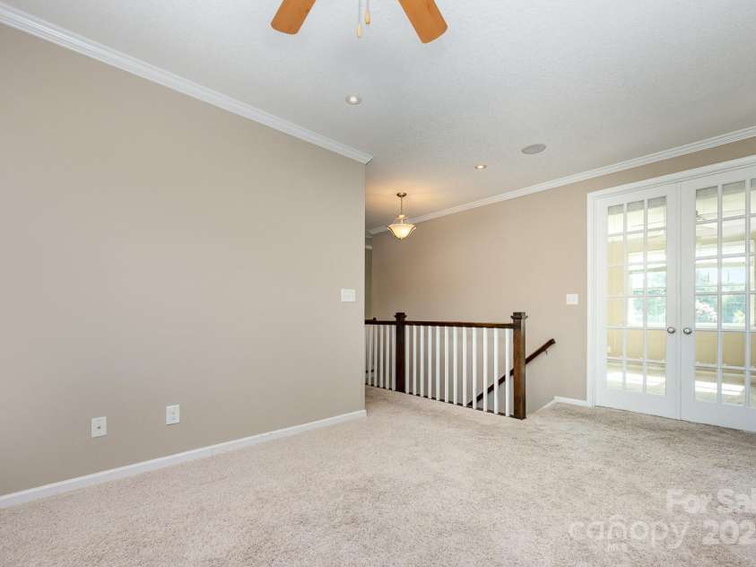 14836 Brotherly Lane, Charlotte, NC 28278.  MLS# CAR4280118, YatesRealty ID 26656. 
