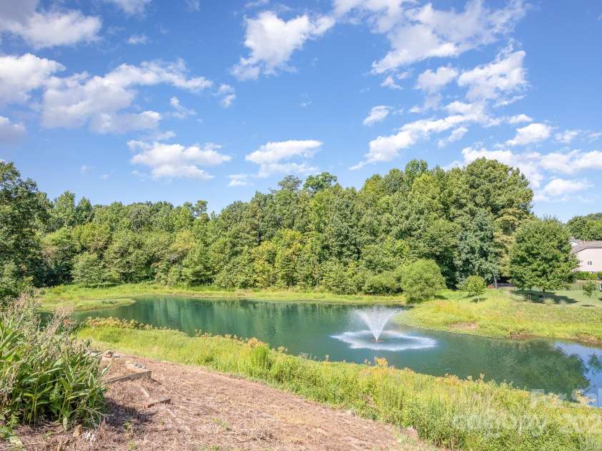14836 Brotherly Lane, Charlotte, NC 28278.  MLS# CAR4280118, YatesRealty ID 26656. 