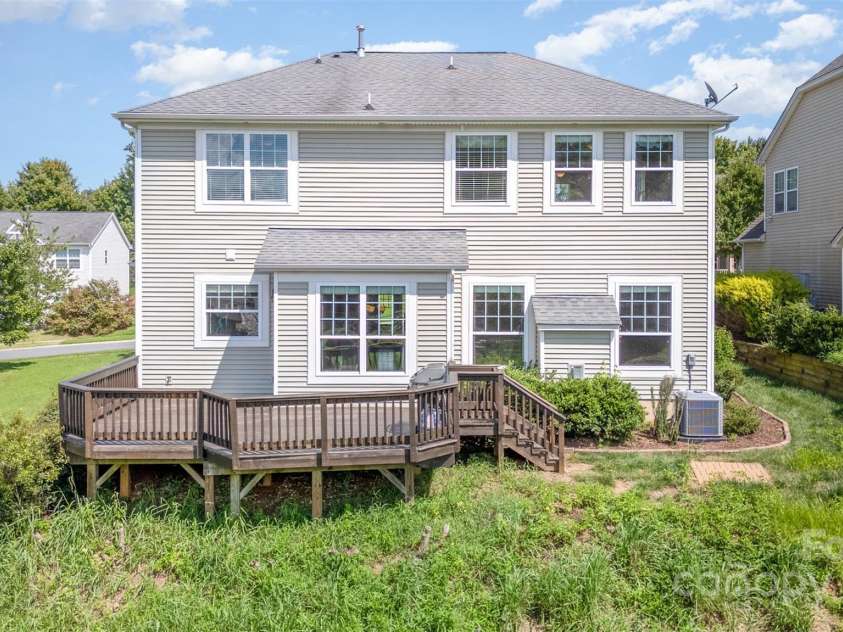 14836 Brotherly Lane, Charlotte, NC 28278.  MLS# CAR4293522, YatesRealty ID 26656. 