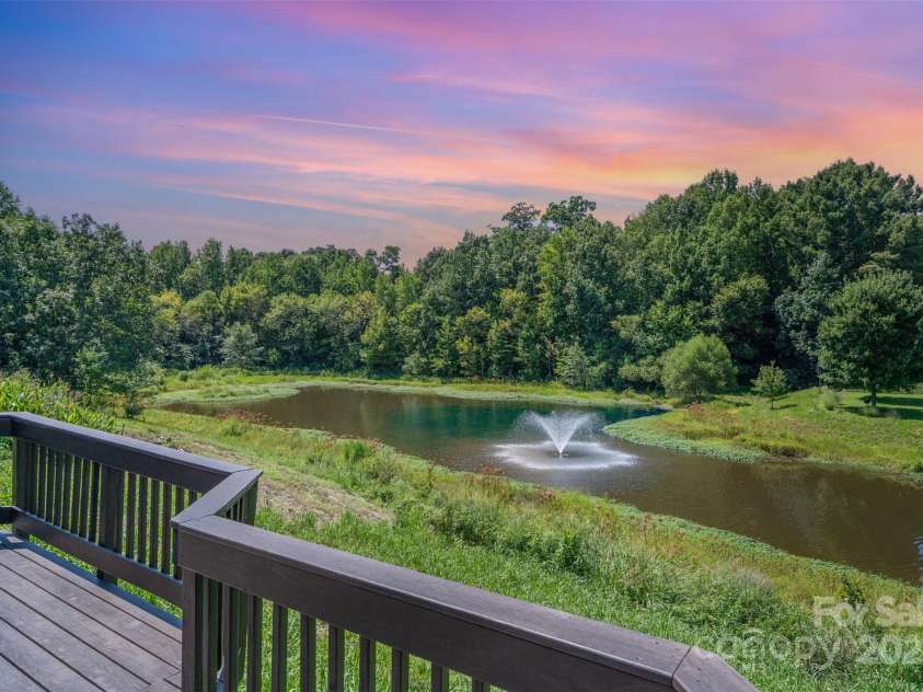 14836 Brotherly Lane, Charlotte, NC 28278.  MLS# CAR4293522, YatesRealty ID 26656. Deck