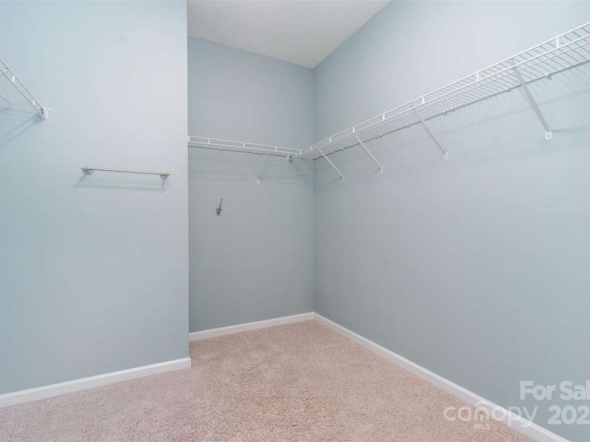 14836 Brotherly Lane, Charlotte, NC 28278.  MLS# CAR4293522, YatesRealty ID 26656. Walk-in Closet