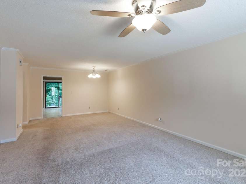 238 Pointe Circle, Rock Hill, SC 29732.  MLS# CAR4277555, YatesRealty ID 26657. 