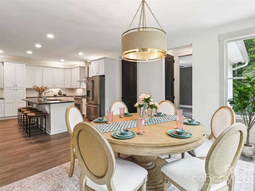 416 Plantation Way, Mount Gilead, NC 27306.  MLS# CAR4270243, YatesRealty ID 26658. Dining