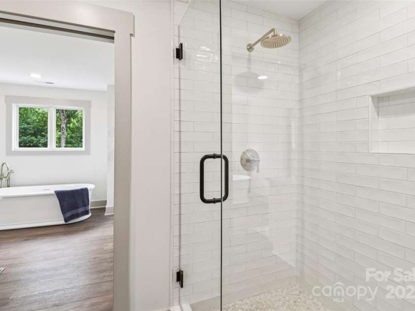 416 Plantation Way, Mount Gilead, NC 27306.  MLS# CAR4270243, YatesRealty ID 26658. Primary Bathroom