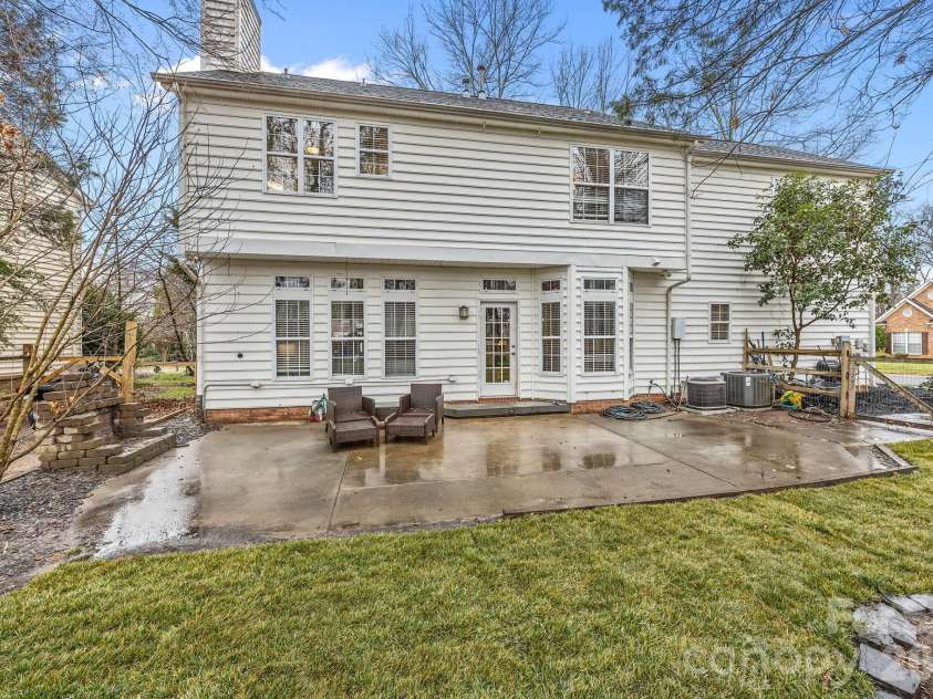 5536 Tullamore Lane, Charlotte, NC 28269.  MLS# CAR4349719, YatesRealty ID 2666. 