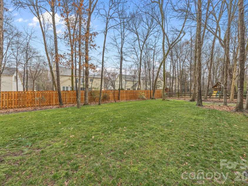 5536 Tullamore Lane, Charlotte, NC 28269.  MLS# CAR4349719, YatesRealty ID 2666. 