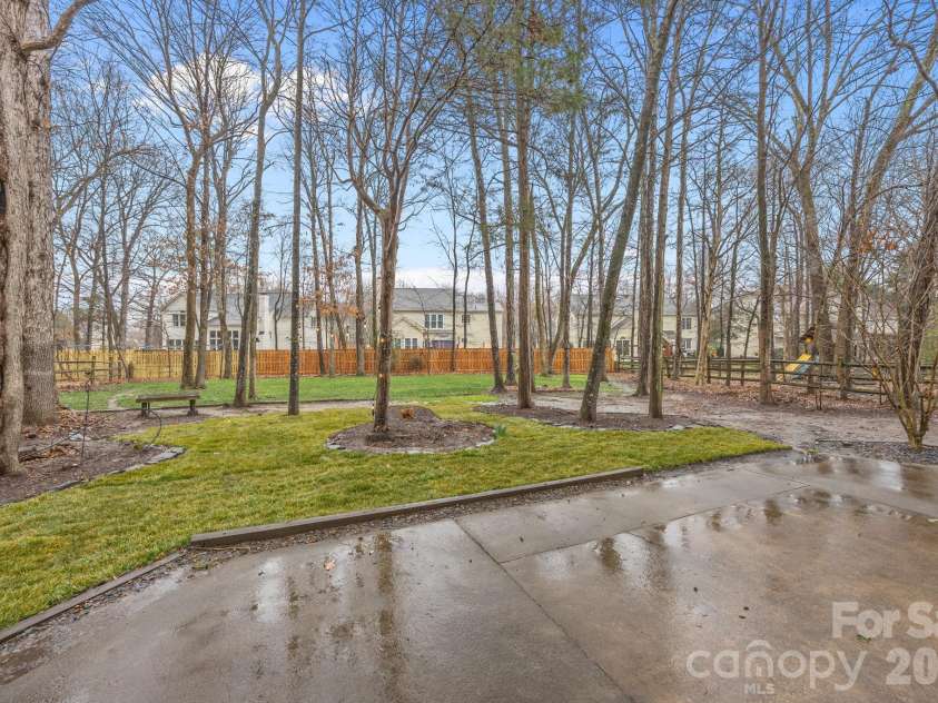 5536 Tullamore Lane, Charlotte, NC 28269.  MLS# CAR4349719, YatesRealty ID 2666. 
